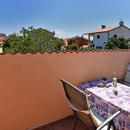 Apartmani Kovac Funtana Exterior photo
