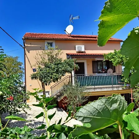 Apartmani Kovac Funtana Exterior photo