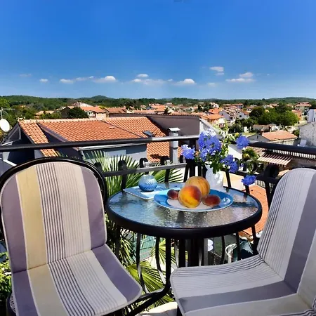 Apartmani Kovac Funtana Exterior photo
