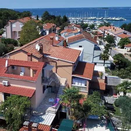 Apartmani Kovac Funtana Exterior photo